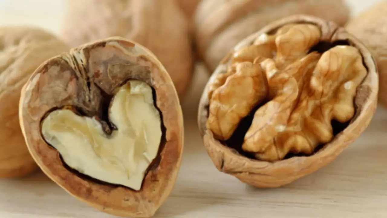 Mangiare noci ogni giorno: ecco le conseguenze sul cuore